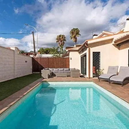 797 Holiday - Modern With Pool In Puerto Marina For 12 Benalmádena
