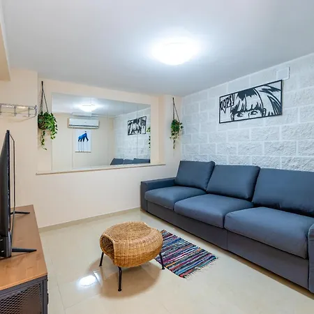 797 Holiday - Modern With Pool In Puerto Marina For 12 Villa