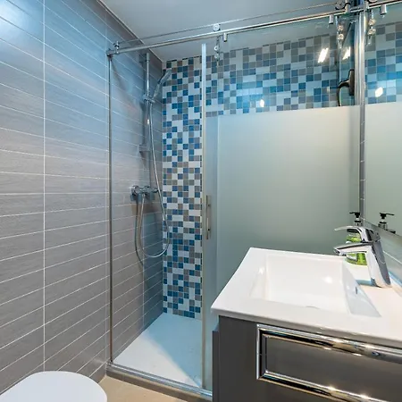 797 Holiday - Modern With Pool In Puerto Marina For 12 * 베날마데나코스타