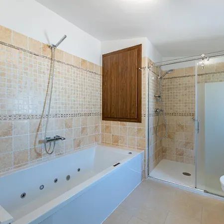 797 Holiday - Modern With Pool In Puerto Marina For 12 *