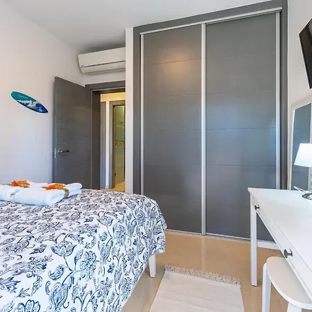 797 Holiday - Modern With Pool In Puerto Marina For 12